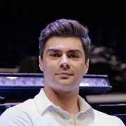 headshot-guilhem-cauchois